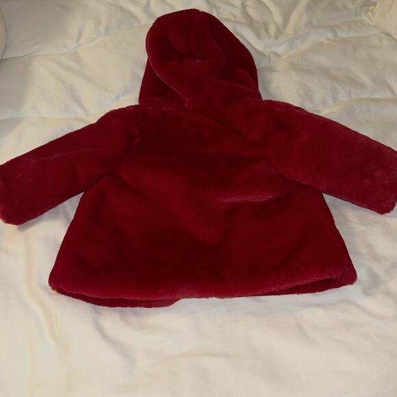 First impressions brand red faux fur coat size 6-9 months EUC - Picture 10 of 10